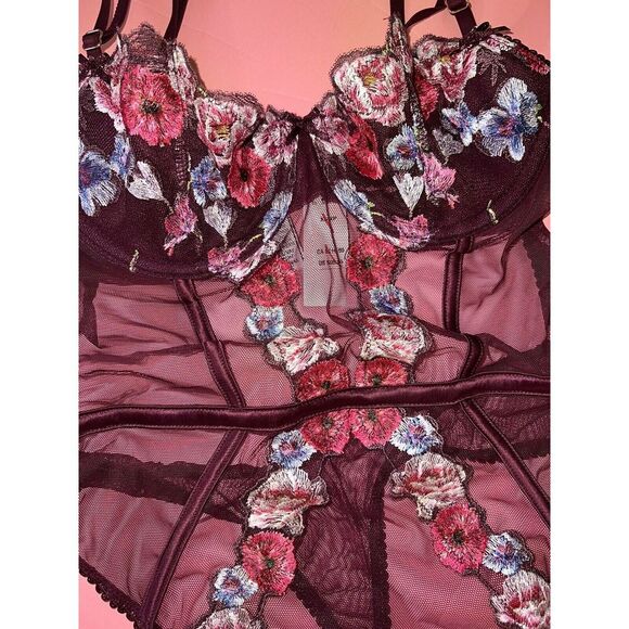 Victoria's Secret XS TEDDY one-piece bodysuit Kir PINK MAROON FLORAL EMBROIDERED - Picture 3 of 4